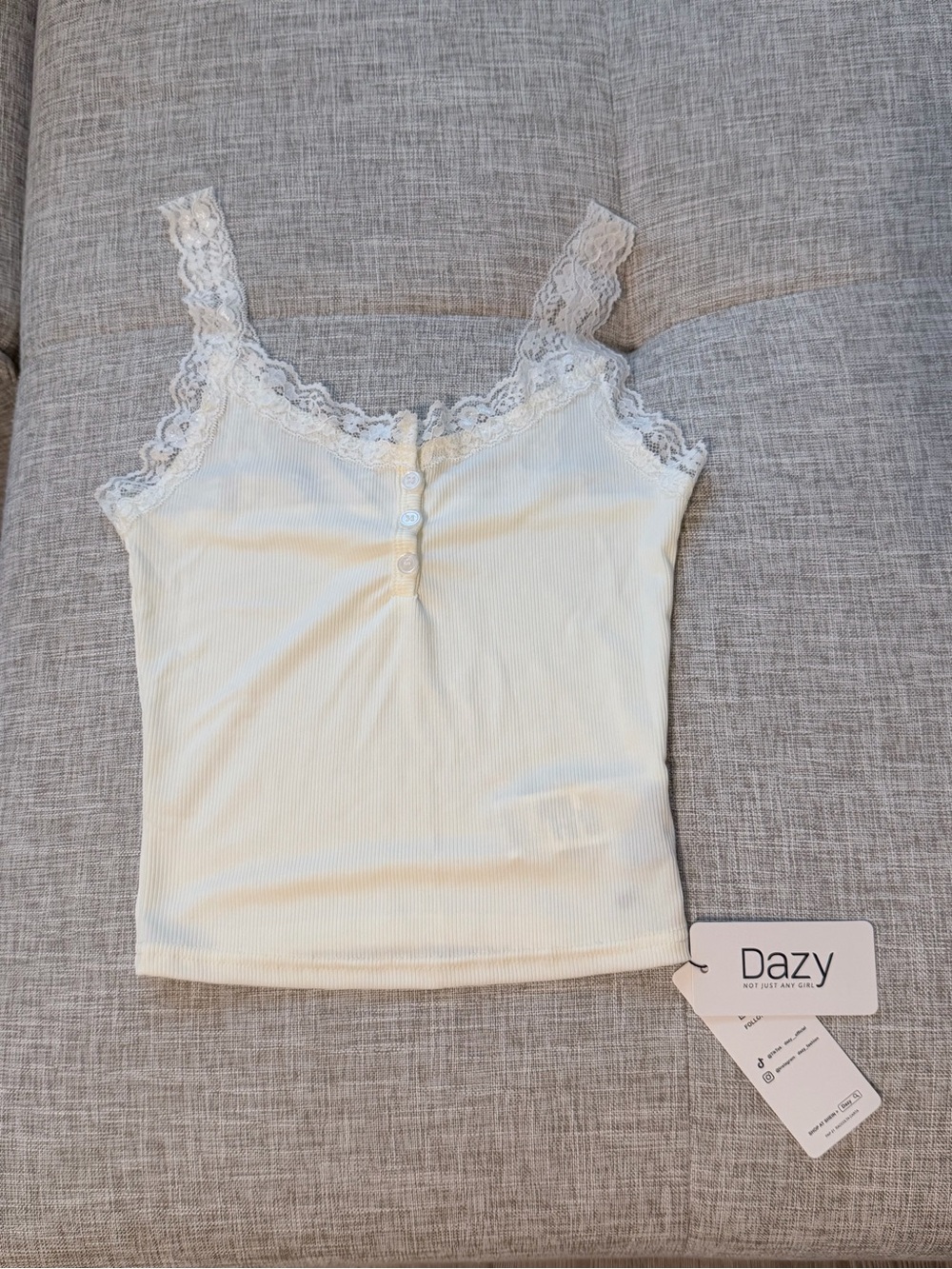 Lace-Trim Ribbed Camisole in Cream